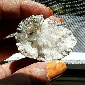 1 Pc. ☆ Quartz Druzy Geode Half Raw Specimen